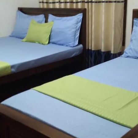 Impress Holiday Home อนุราธปุระ ภายนอก รูปภาพ