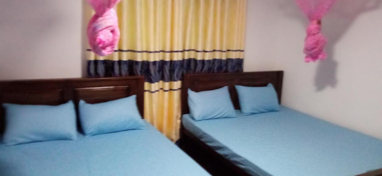 Impress Holiday Home อนุราธปุระ ภายนอก รูปภาพ
