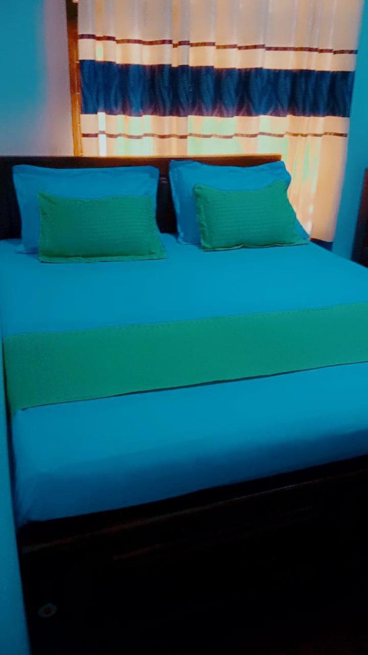 Impress Holiday Home อนุราธปุระ ภายนอก รูปภาพ